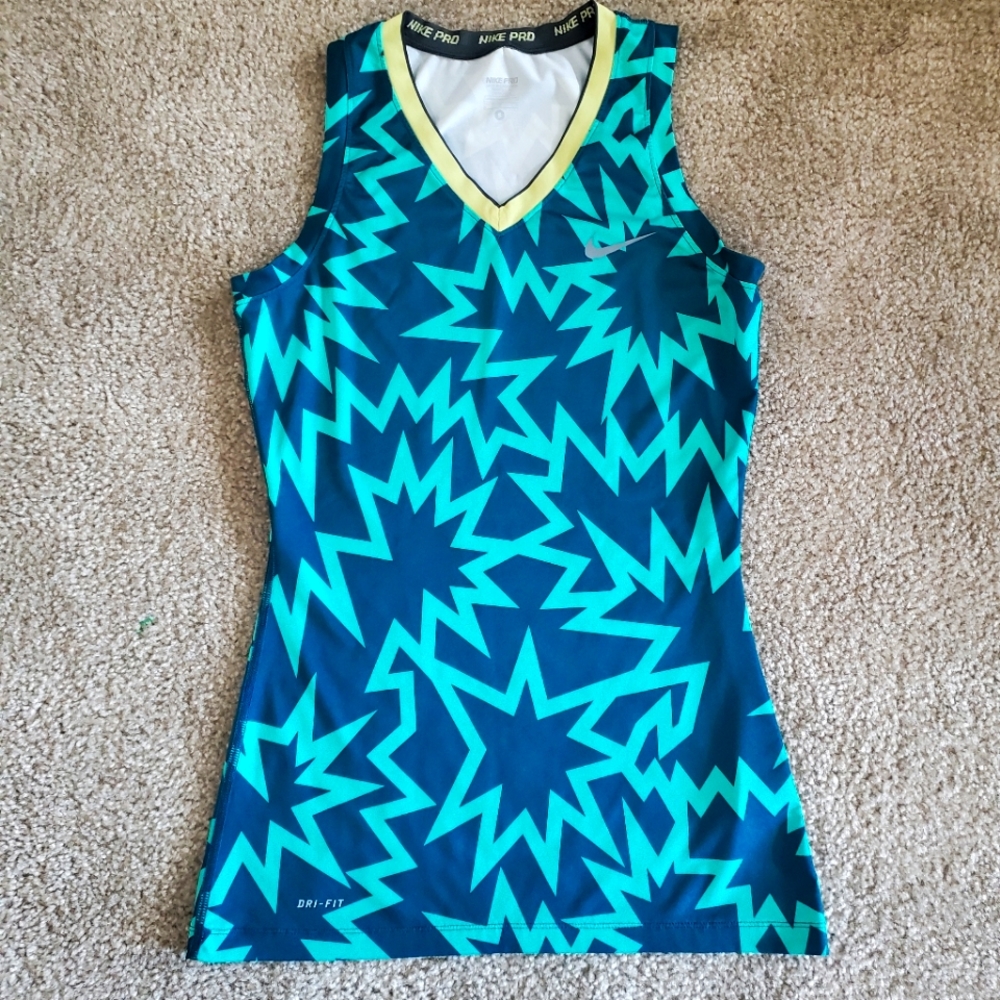 Nike Pro sleeveless top